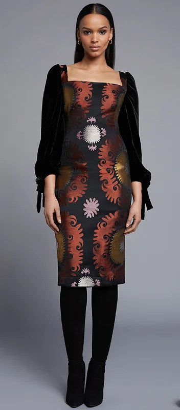 Dress with sleeves