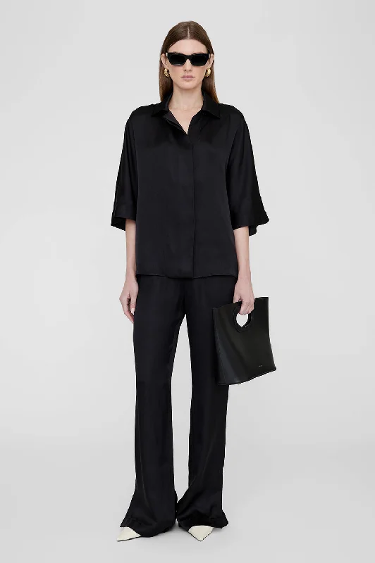 Julia Shirt - Black Classic V-Neck Short Shirt