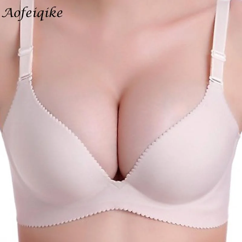 New Fashion Lady Solid Bras Women Push Up Bra Deep V Sexy Brassiere Seamless Wire Free Bras 2017 Full Coverage Bralette