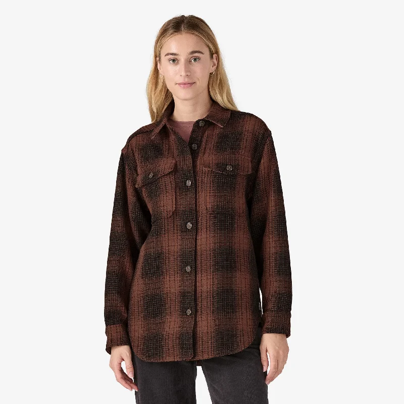 Patagonia Women's Fjord Loft Overshirt Jacket - FROST DULSE MAUVE Snapped Jacket Toggled Jacket Drawstring Jacket Patagonia Women's Fjord Loft Overshirt Jacket - FROST DULSE MAUVE Snapped Jacket Toggled Jacket Drawstring Jacket