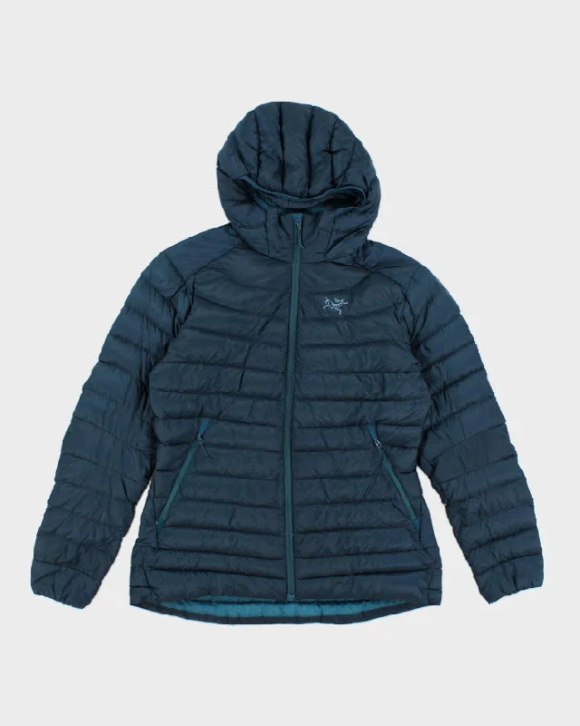 Vintage Women's Arc'teryx Quilted Hooded Jacket - L Faux Fur Fabric Real Fur Fabric Shearling Fabric Vintage Women's Arc'teryx Quilted Hooded Jacket - L Faux Fur Fabric Real Fur Fabric Shearling Fabric