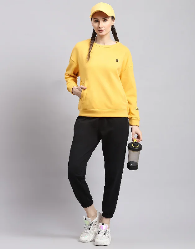 Women Yellow Solid Round Neck Full Sleeve Sweatshirt Zip Hoodie Drawstring Kangaroo Pocket